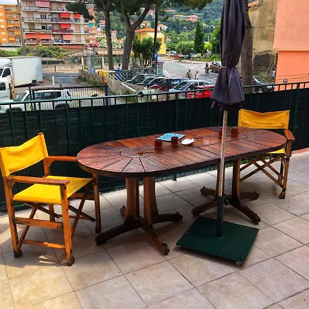 Sun&sea Brush Holiday home Vallecrosia